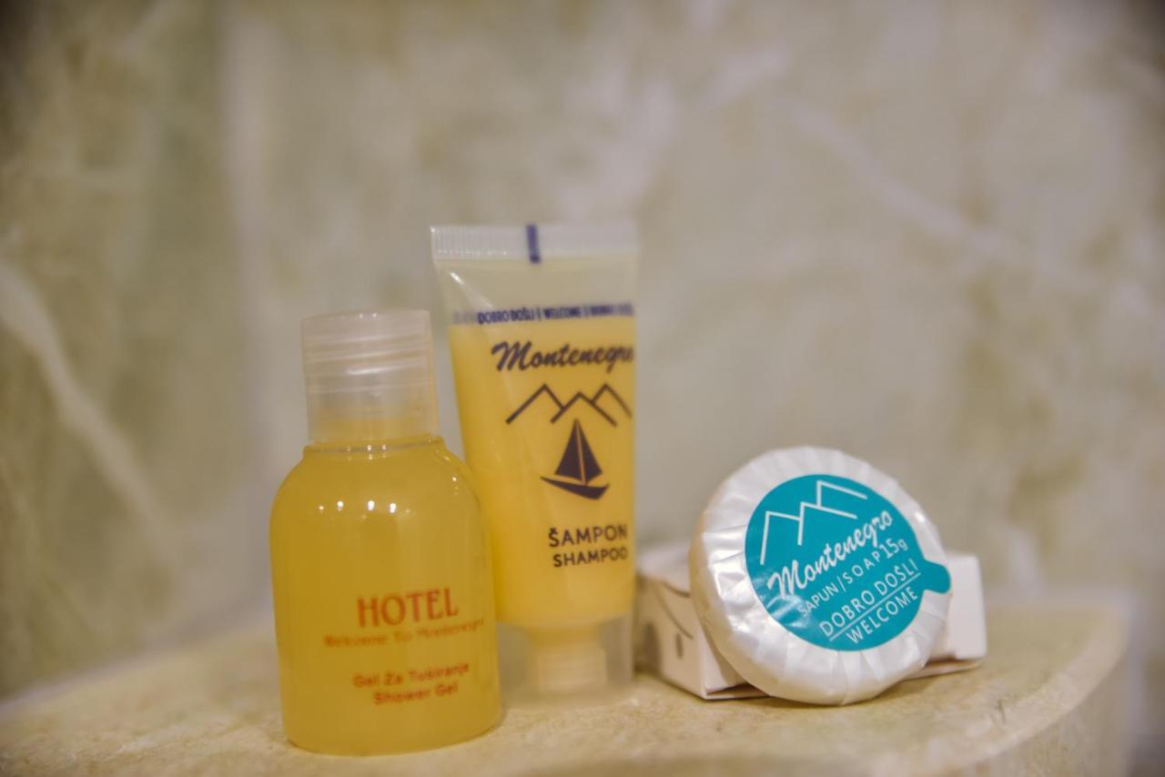 Hotel Heaven Lux Ulcinj Esterno foto