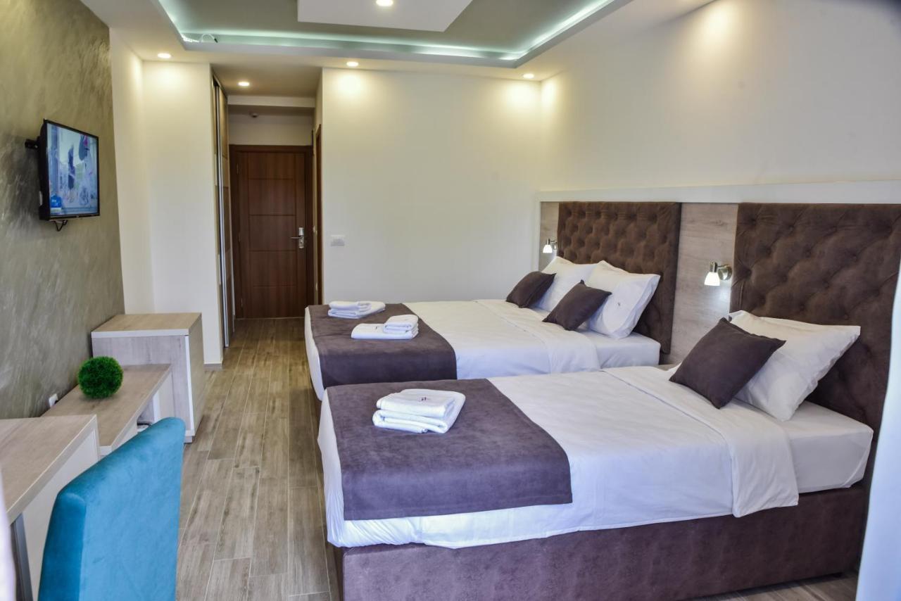 Hotel Heaven Lux Ulcinj Esterno foto