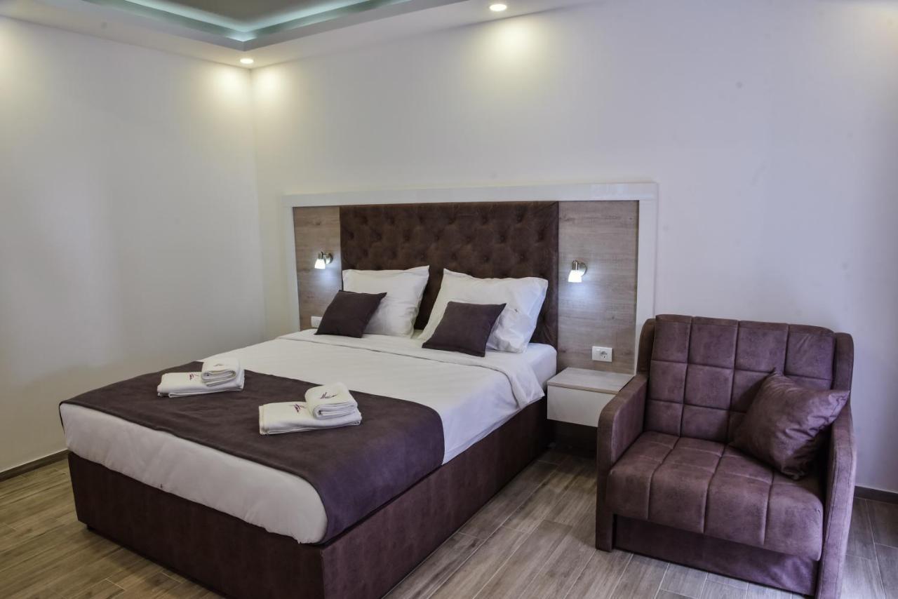 Hotel Heaven Lux Ulcinj Esterno foto
