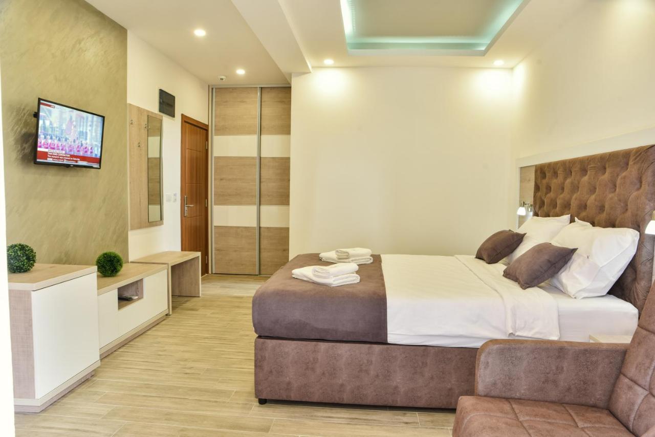 Hotel Heaven Lux Ulcinj Esterno foto