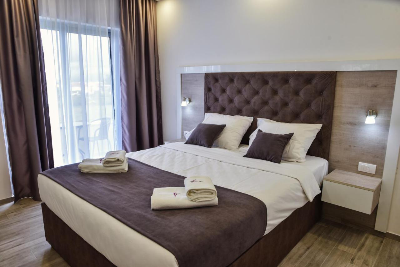 Hotel Heaven Lux Ulcinj Esterno foto