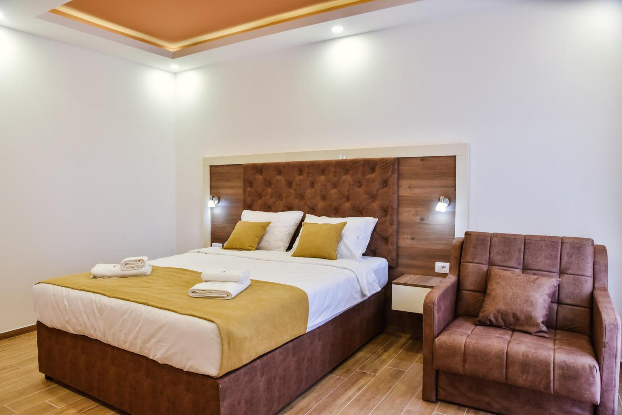 Hotel Heaven Lux Ulcinj Esterno foto
