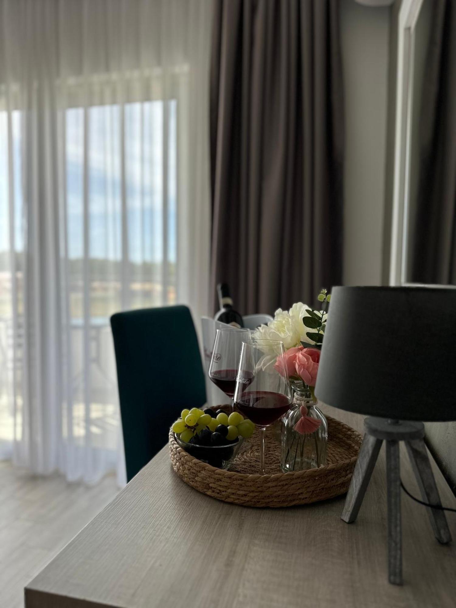 Hotel Heaven Lux Ulcinj Esterno foto